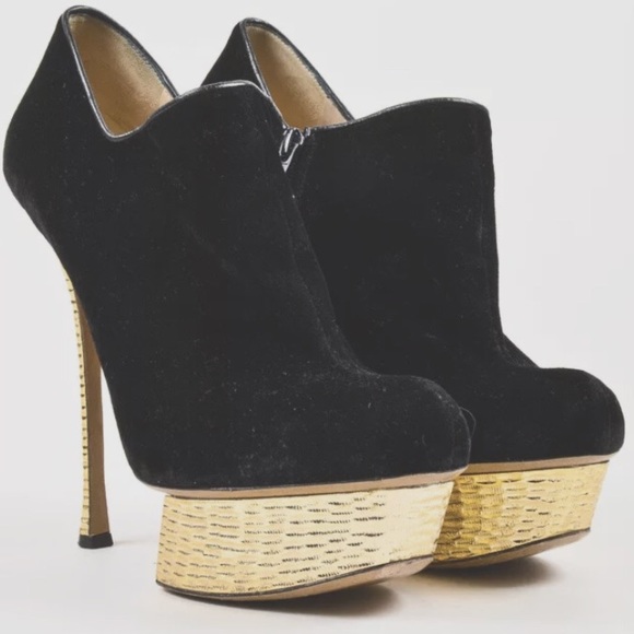 🔥🔥SOLD🔥🔥Gorgeous Nicholas kirkwood platform... - Picture 1 of 4